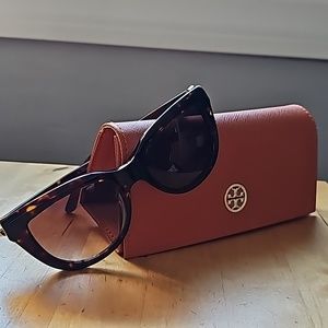 Tory Burch brown tortoise shell sunglasses